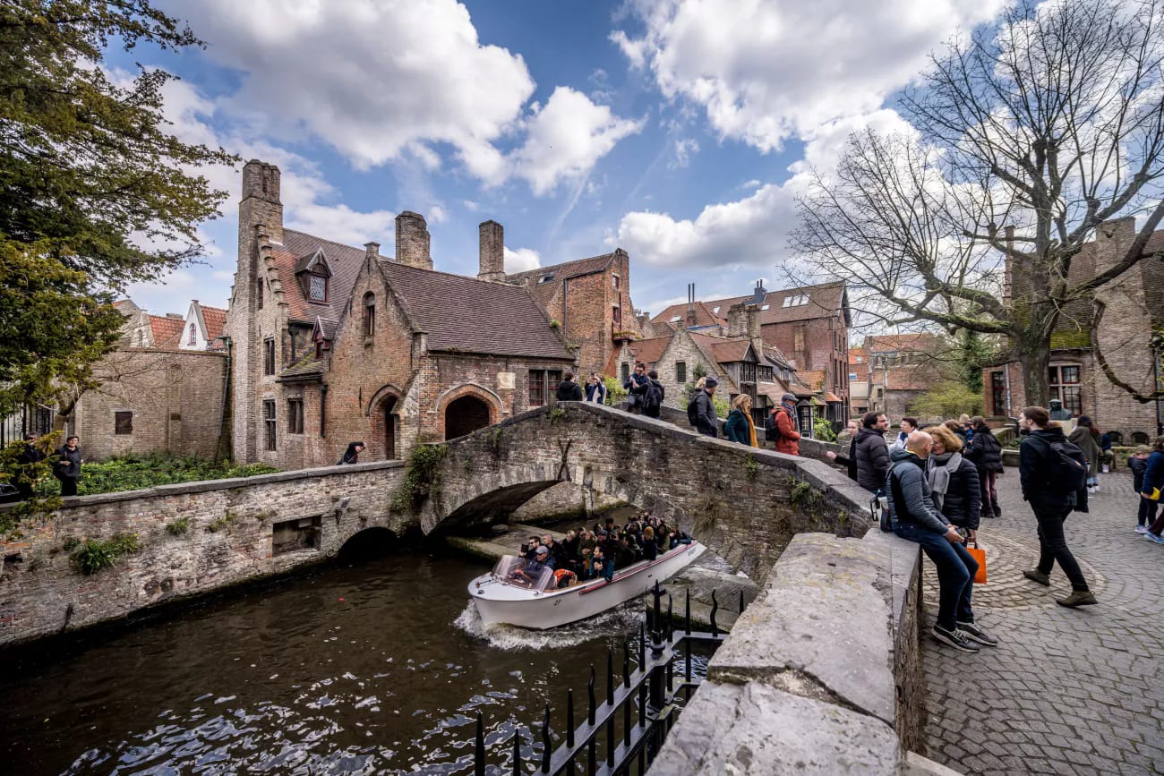 Bonifacius Brdge, Bruges ( Photo by Visit Bruges - Jan Darthet) Bonifacius Bridge, Bruges (Photo by Visit Bruges - Jan Darthet)