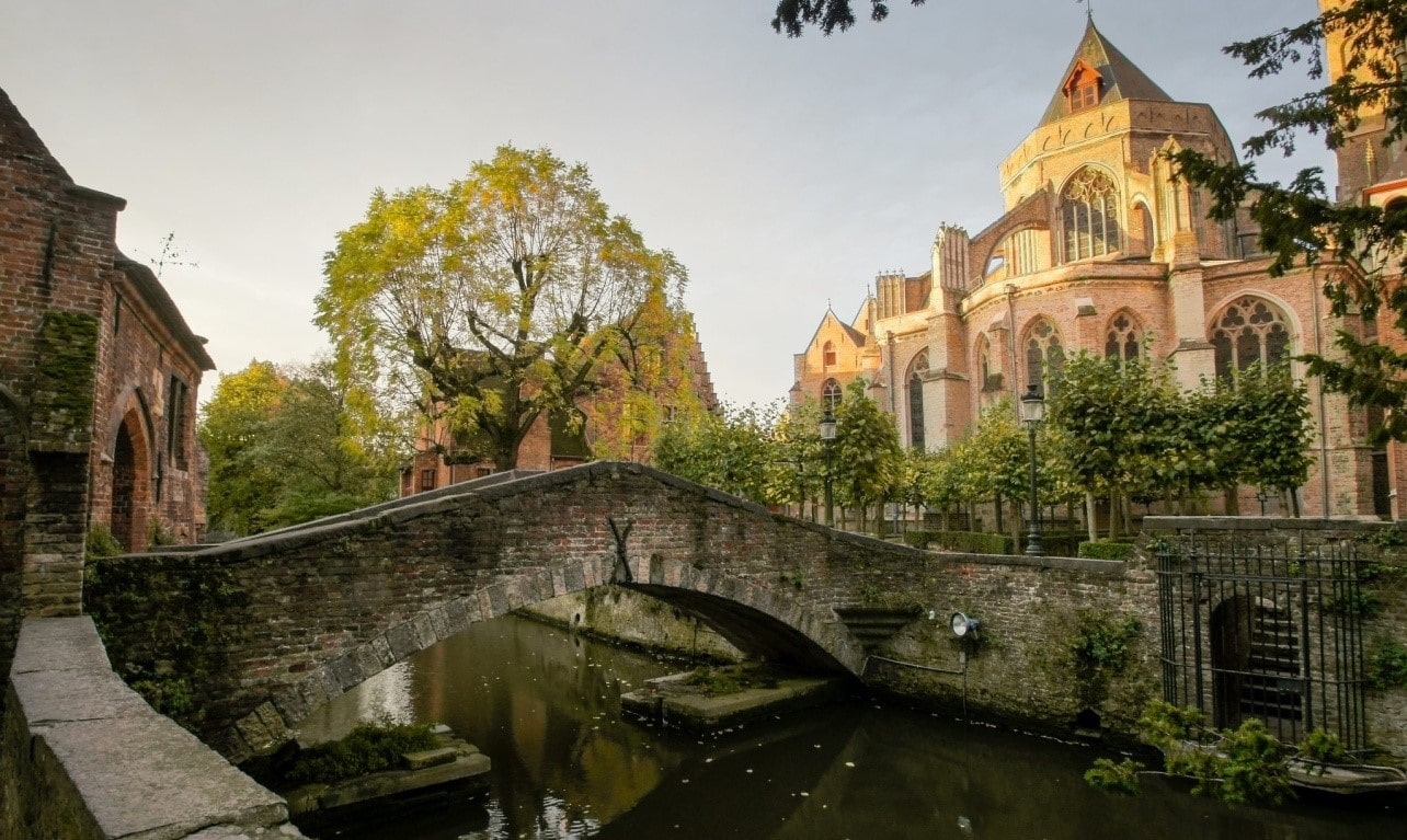 Bonifacius Bridge, Bruges, (Photo by www.visitbruges.be - Derek Winterburn) Bonifacius Bridge, Bruges, (Photo by www.visitbruges.be - Derek Winterburn)