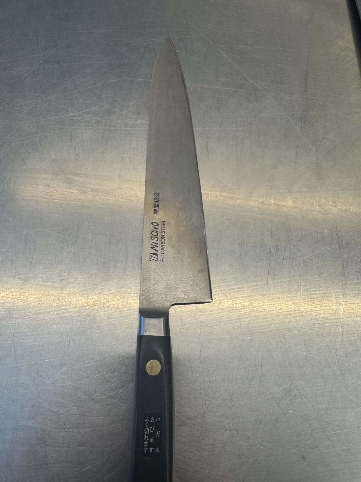Μαχαίρι σεφ Misono professional(photo credit @George_Koukoudakis)