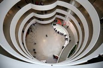 Frank Lloyd Wright Guggenheim Museum, New York