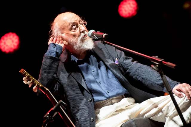 Η συναυλία του Κου Σαββόπουλου στο Rock Wave Fesτival 