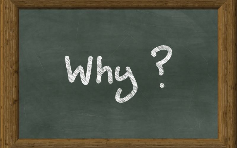 Why? (photo credit: TheDigitalArtist – Pixabay) Γιατί; (γιατί πάντα έτσι το κάναμε…)