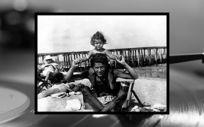 Ο Φρανκ Σινάτρα με την κόρη του Νάνσυ Πες μου μπαμπά μου...